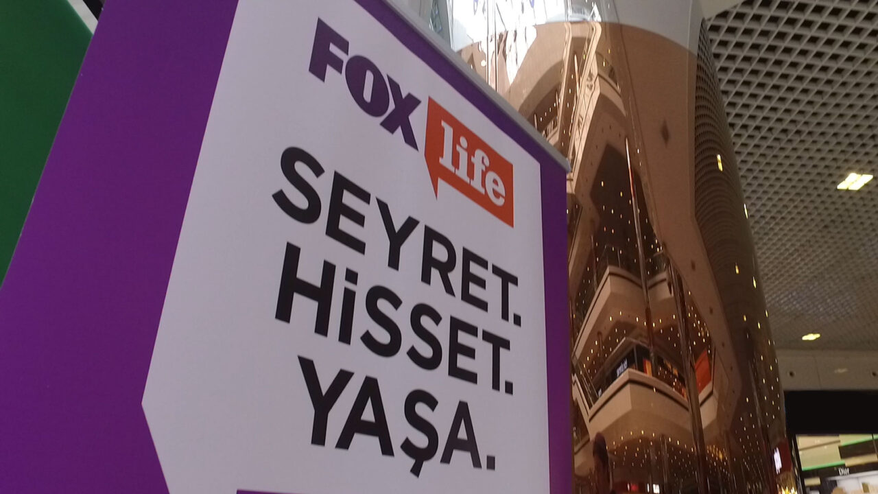 Seyret,Hisset,Yaşa!